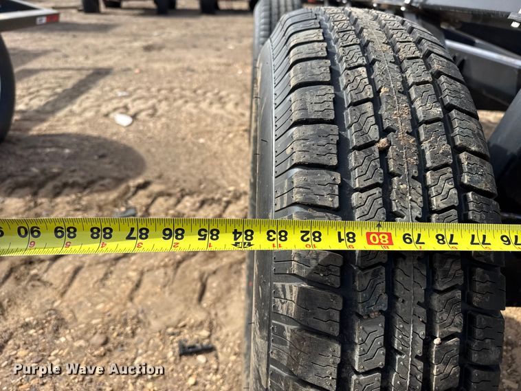 image for item DZ5085 Ag Star Mfg header trailer