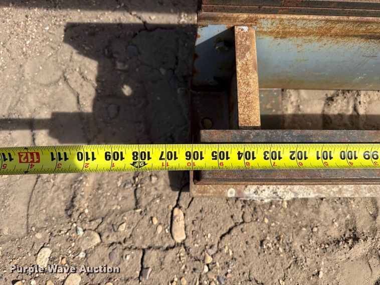 image for item DZ5087 (3) storage shelves