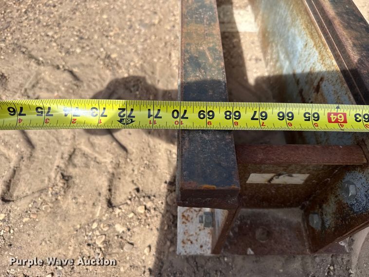 image for item DZ5087 (3) storage shelves