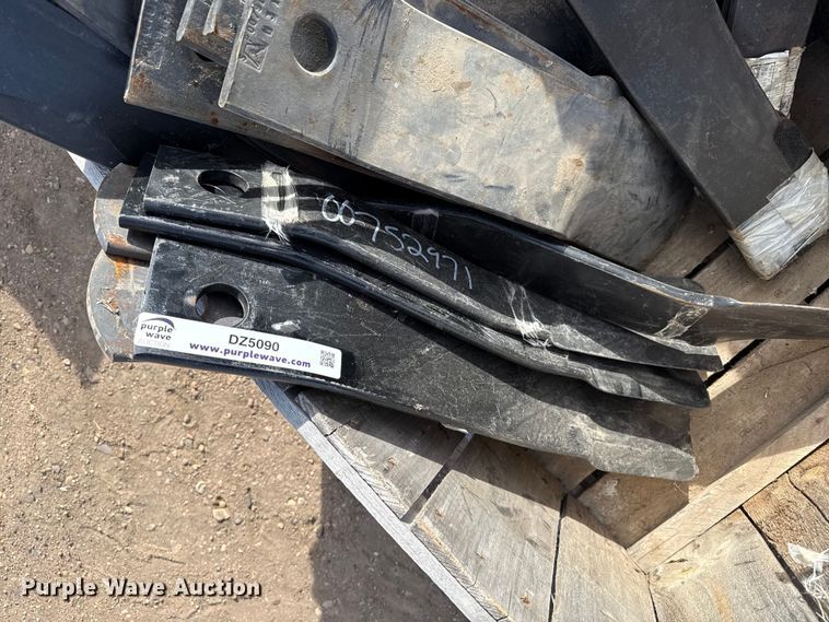 image for item DZ5090 Rotary mower blades