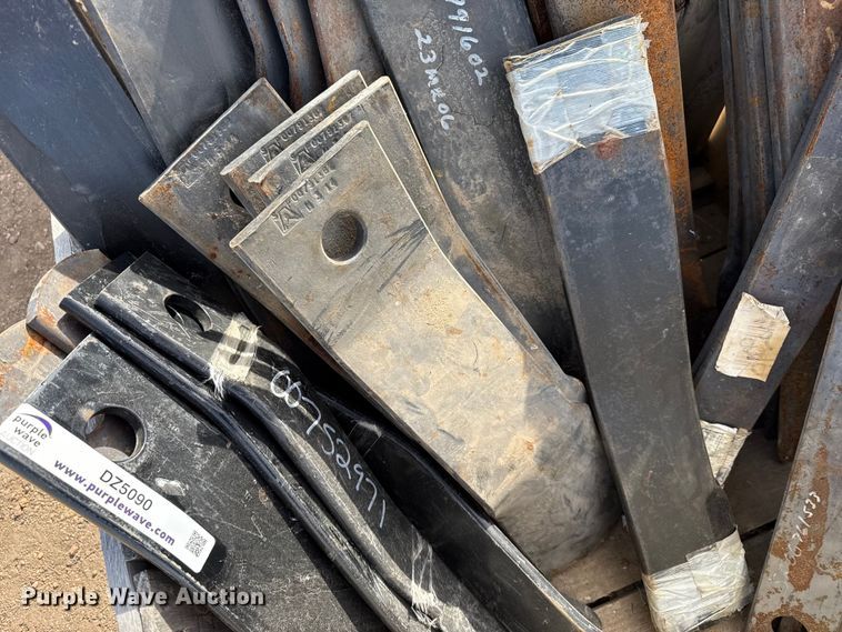 image for item DZ5090 Rotary mower blades