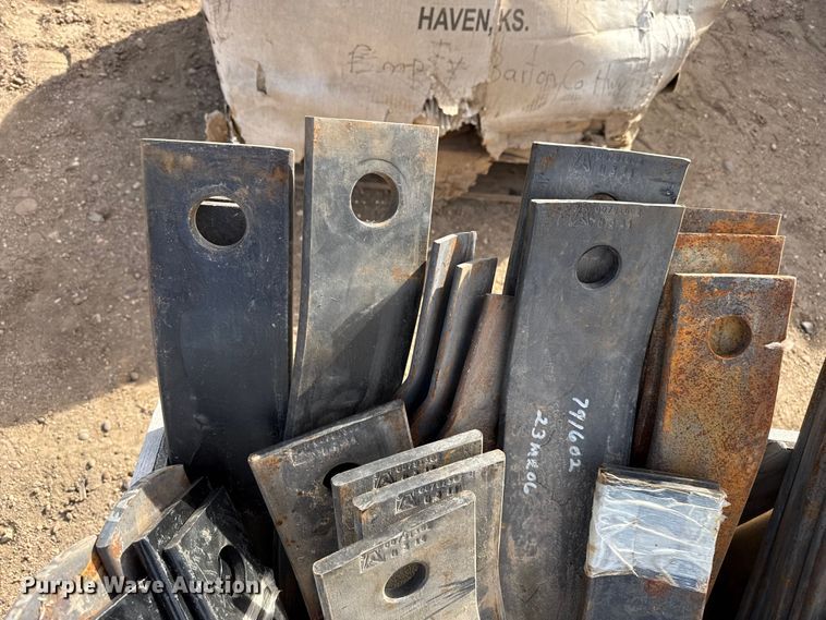 image for item DZ5090 Rotary mower blades