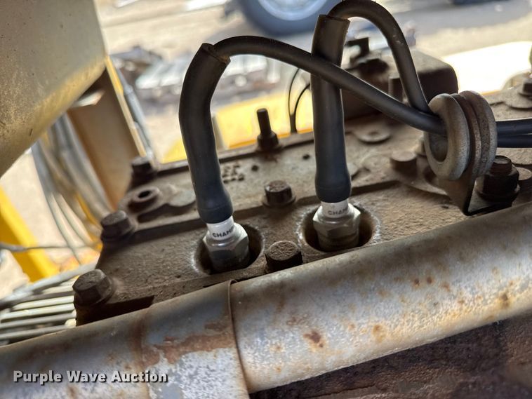 image for item DZ5095 Shop Built weed wiper