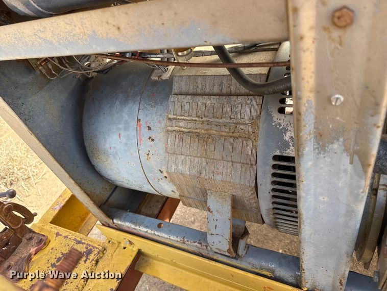 image for item DZ5095 Shop Built weed wiper