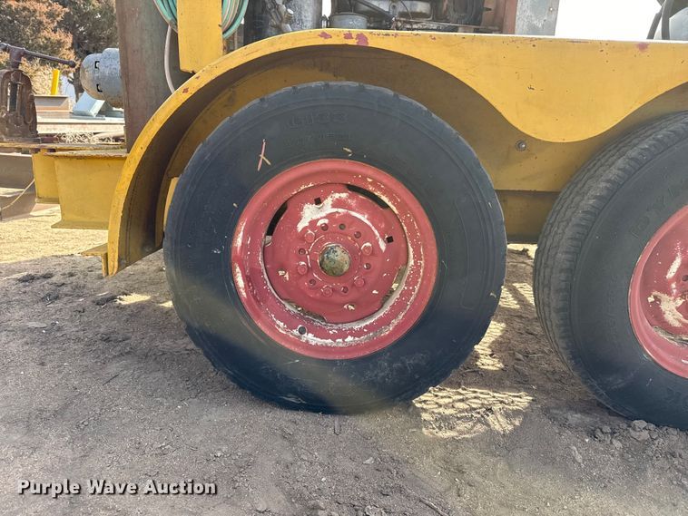 image for item DZ5095 Shop Built weed wiper