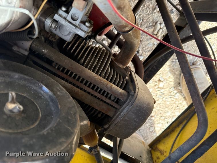 image for item DZ5096 Cushman K-90 golf cart