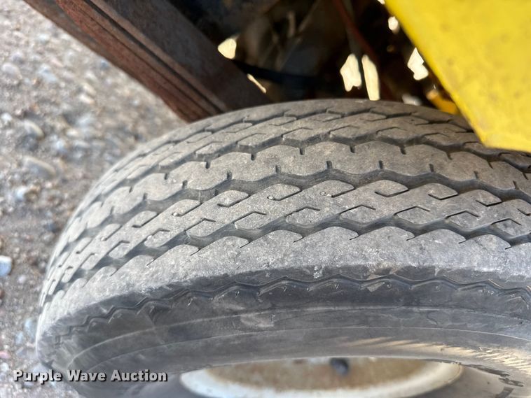 image for item DZ5096 Cushman K-90 golf cart