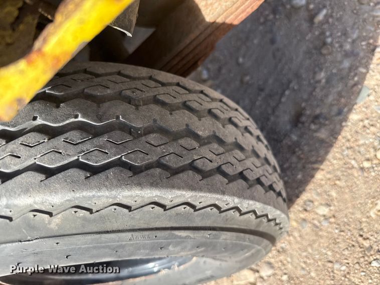 image for item DZ5096 Cushman K-90 golf cart