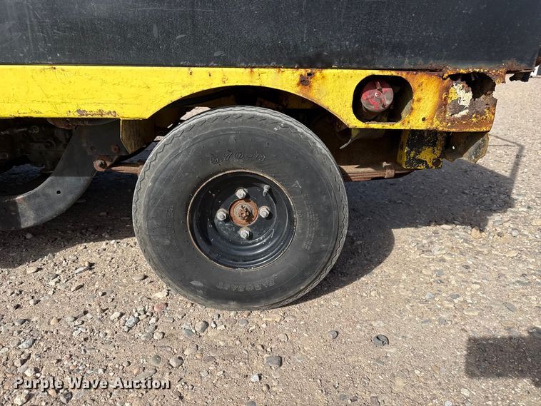 image for item DZ5096 Cushman K-90 golf cart