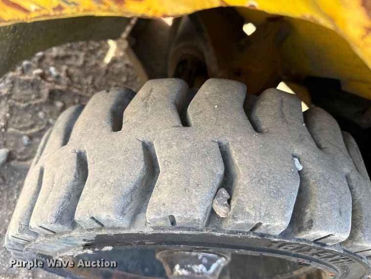 image for item DZ5097 Komatsu forklift