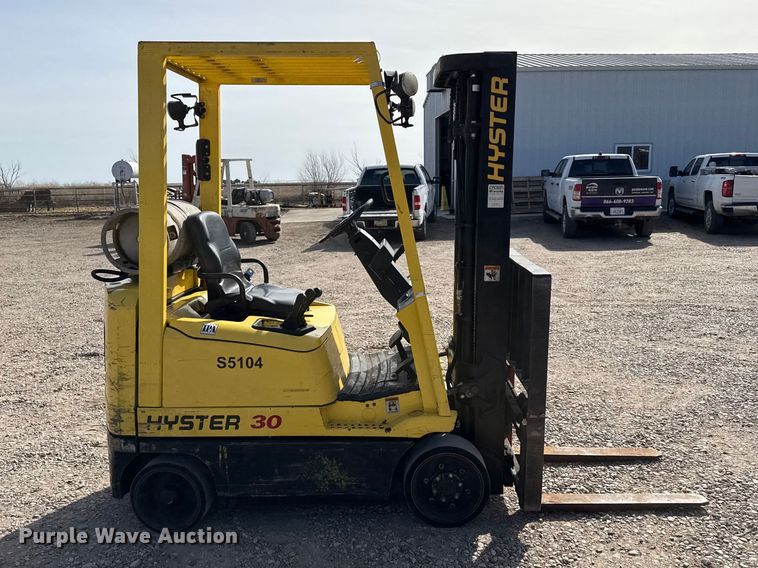 image for item DZ5098 Hyster S30XM forklift
