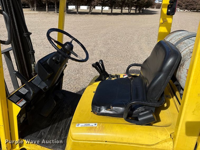 image for item DZ5098 Hyster S30XM forklift