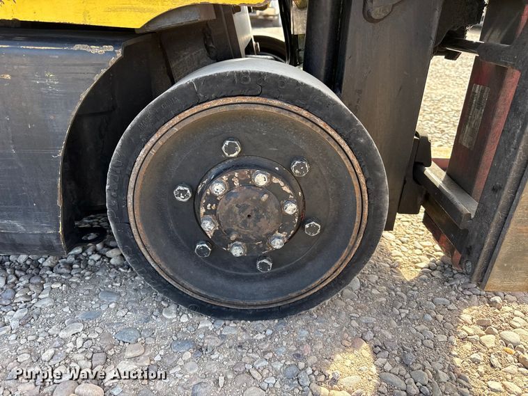 image for item DZ5098 Hyster S30XM forklift