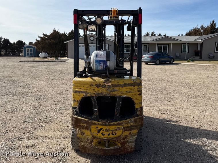 image for item DZ5099 Yale GLC060VXNVSE088 forklift