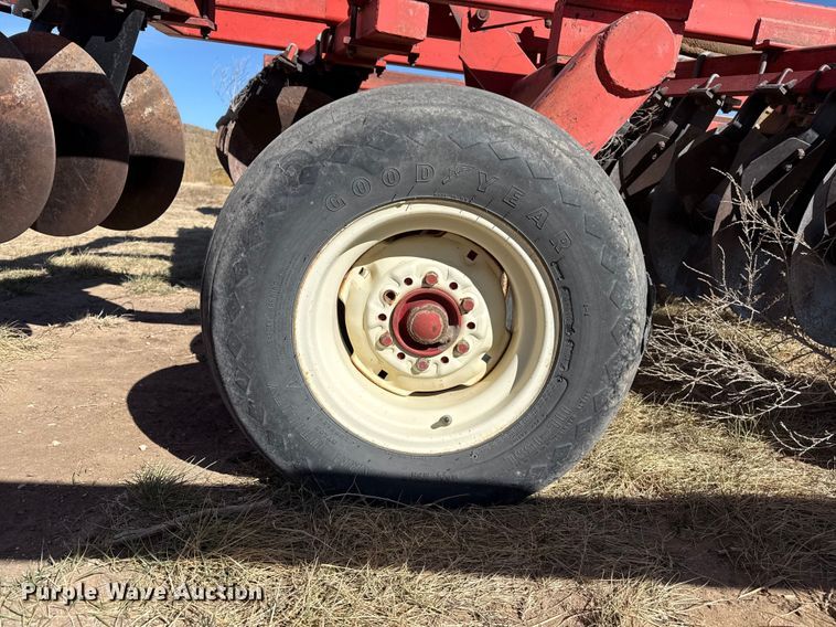 image for item DZ5100 Hutch Master tandem disk