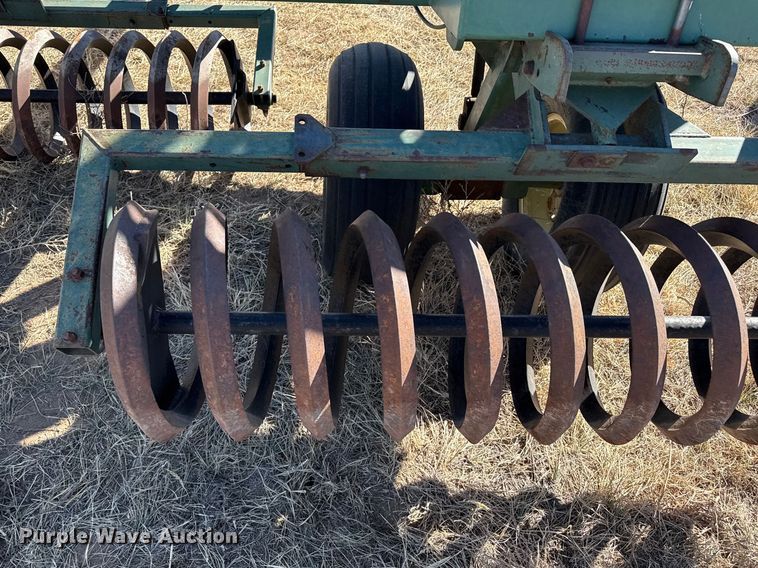 image for item DZ5102 Summers cultipacker