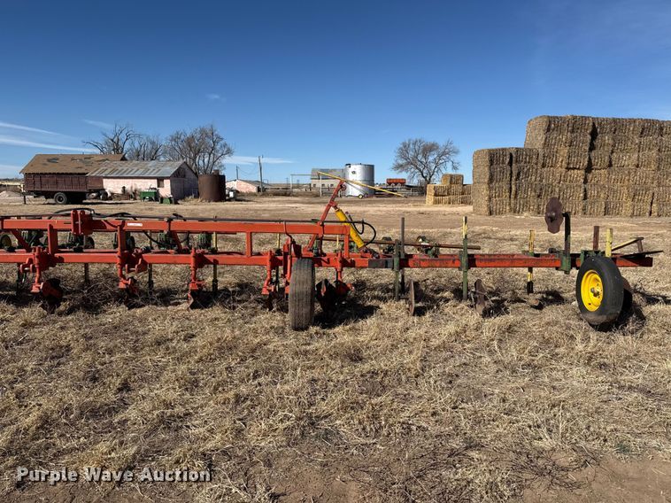 image for item DZ5103 Row crop cultivator