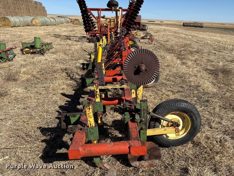 image for item DZ5103 Row crop cultivator