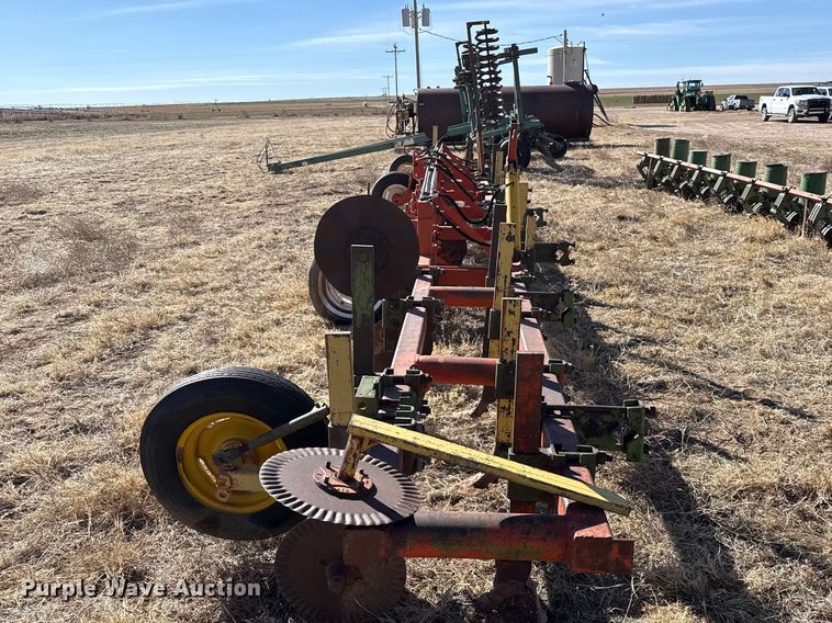image for item DZ5103 Row crop cultivator