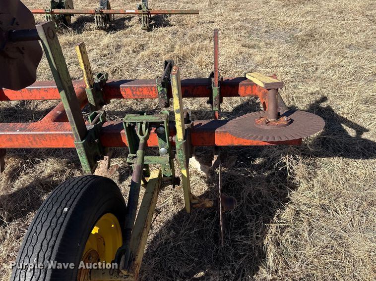 image for item DZ5103 Row crop cultivator