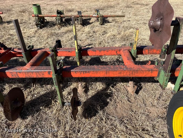 image for item DZ5103 Row crop cultivator