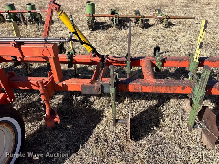 image for item DZ5103 Row crop cultivator