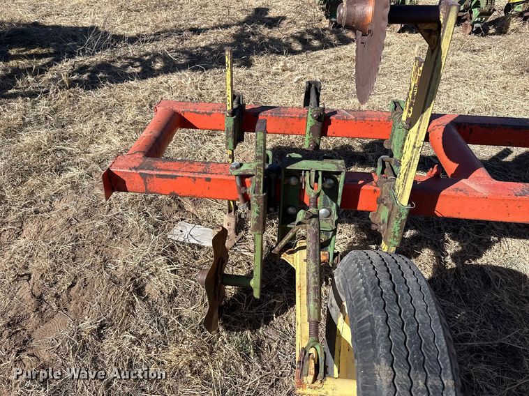 image for item DZ5103 Row crop cultivator