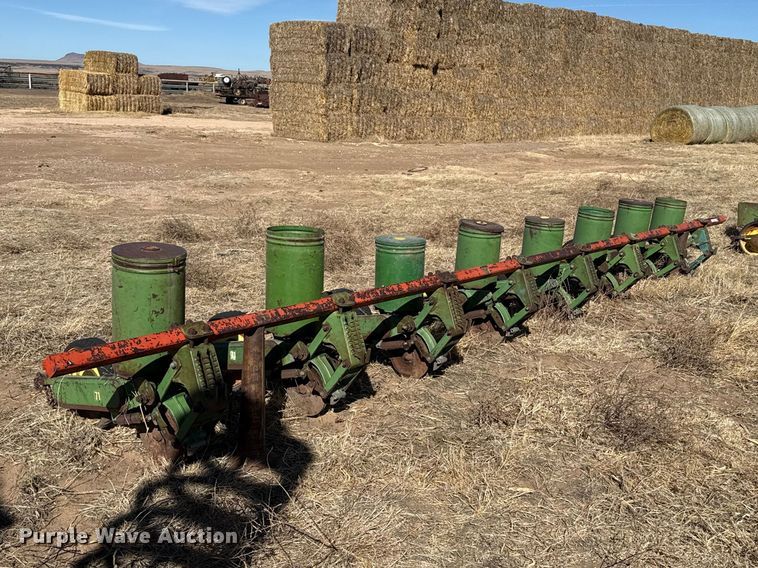 image for item DZ5104 John Deere  planter