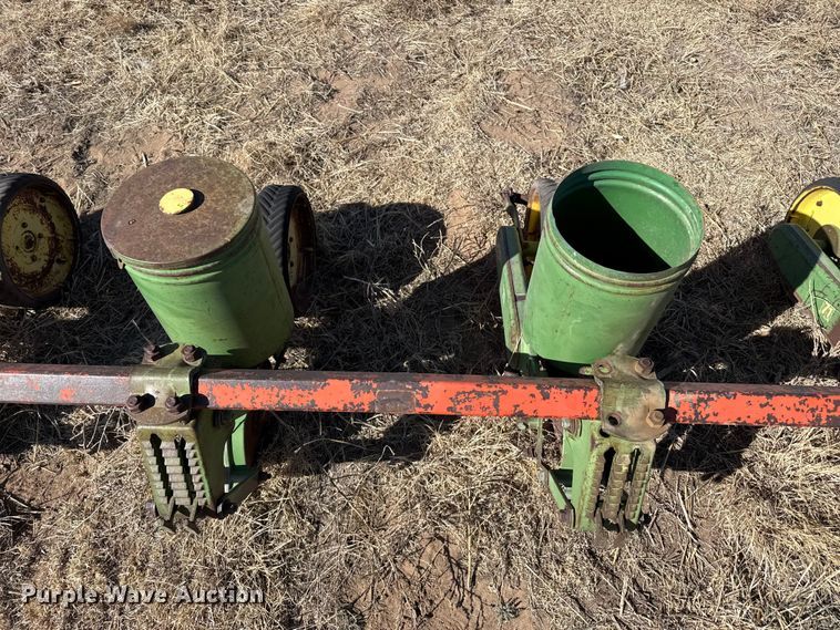 image for item DZ5104 John Deere  planter