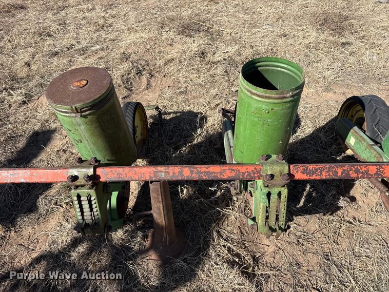 image for item DZ5104 John Deere  planter
