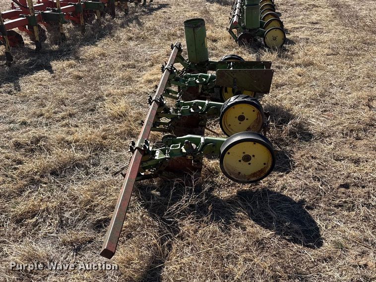 image for item DZ5104 John Deere  planter