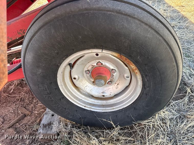 image for item DZ5108 1971 Massey Ferguson 35 swather / windrower