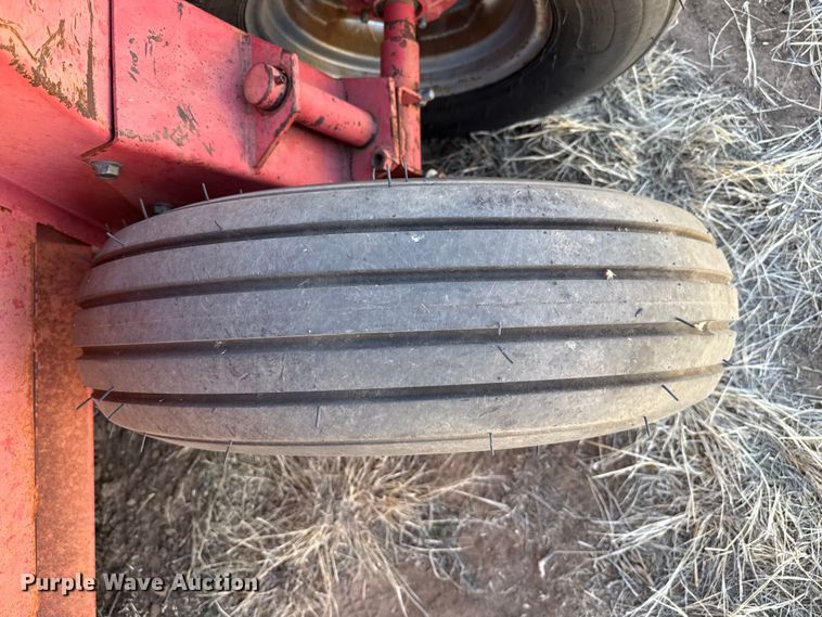 image for item DZ5108 1971 Massey Ferguson 35 swather / windrower