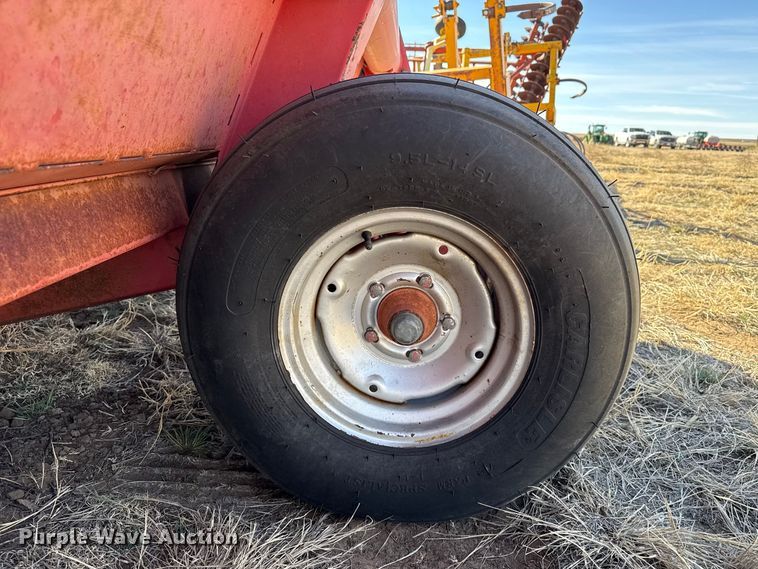 image for item DZ5108 1971 Massey Ferguson 35 swather / windrower