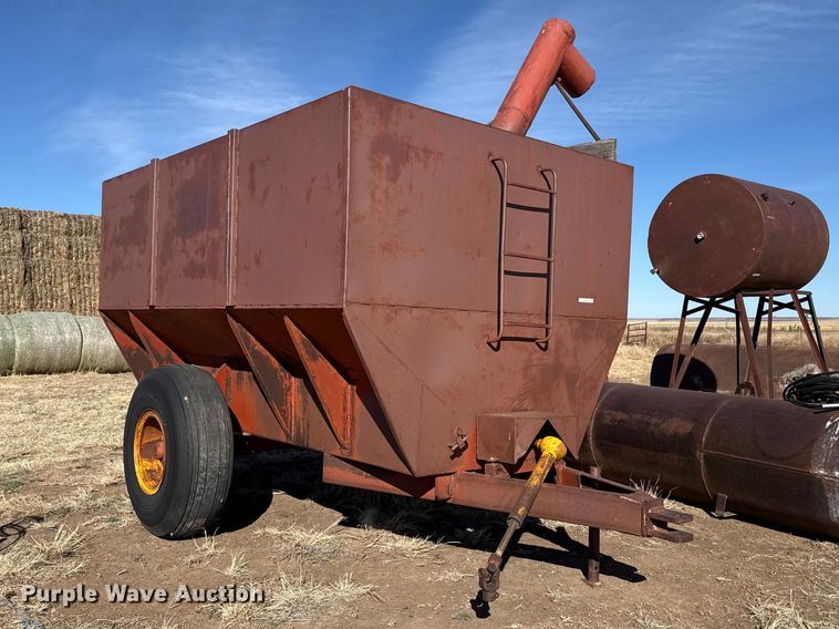image for item DZ5109 Phares & Wilkins grain cart