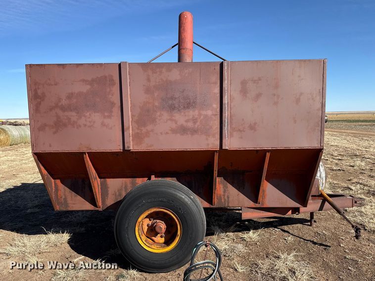 image for item DZ5109 Phares & Wilkins grain cart
