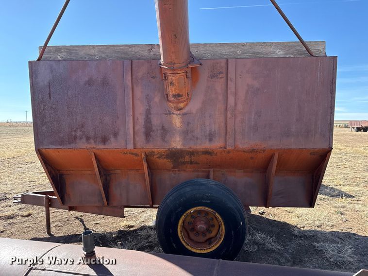 image for item DZ5109 Phares & Wilkins grain cart