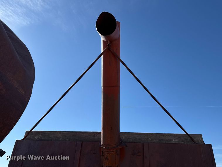 image for item DZ5109 Phares & Wilkins grain cart