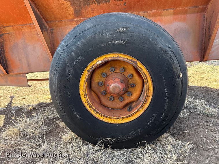 image for item DZ5109 Phares & Wilkins grain cart