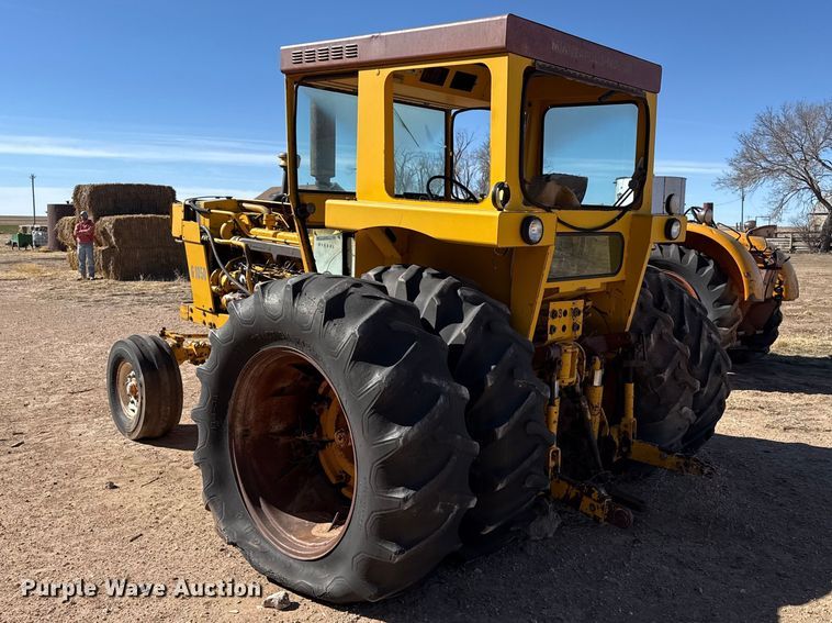 image for item DZ5121 Minneapolis Moline G1050 tractor