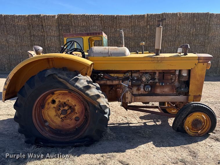 image for item DZ5122 Minneapolis Moline tractor