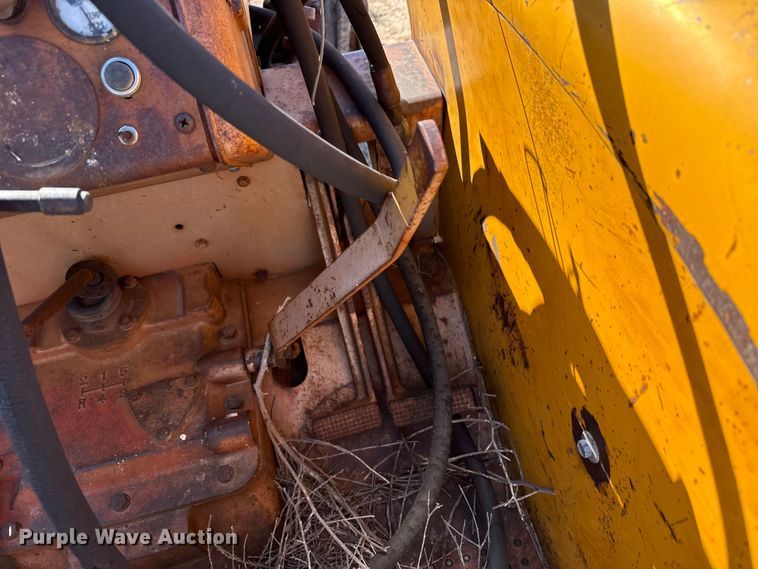 image for item DZ5122 Minneapolis Moline tractor