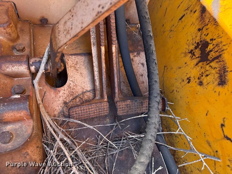 image for item DZ5122 Minneapolis Moline tractor