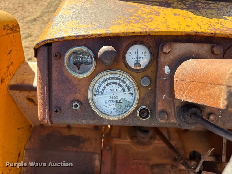 image for item DZ5122 Minneapolis Moline tractor