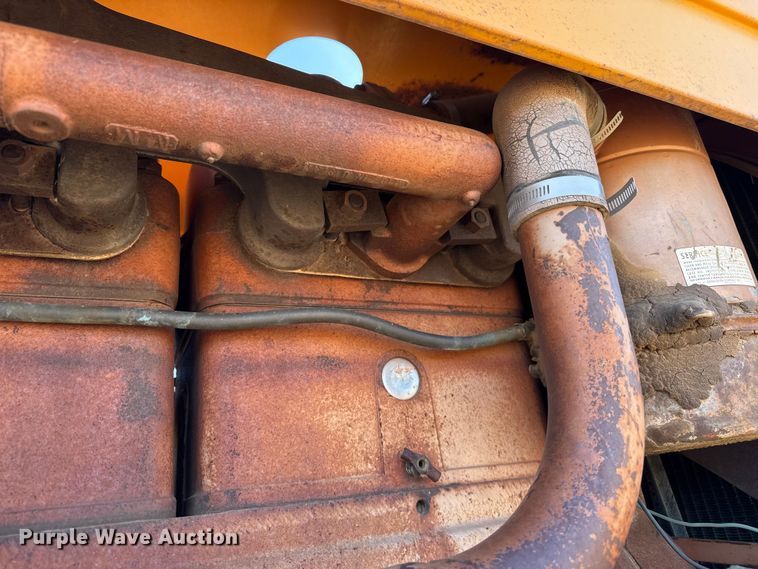 image for item DZ5122 Minneapolis Moline tractor