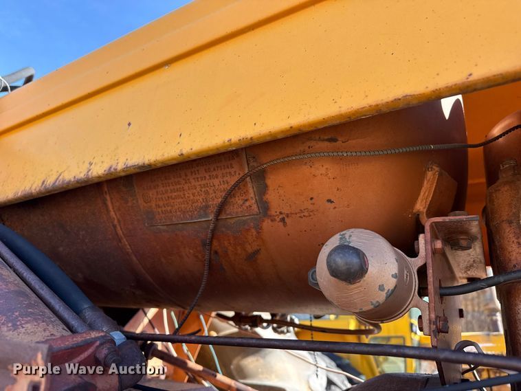 image for item DZ5122 Minneapolis Moline tractor