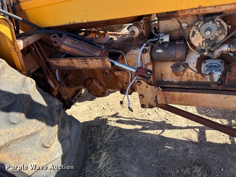 image for item DZ5122 Minneapolis Moline tractor