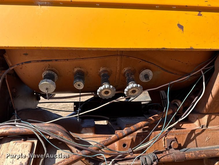 image for item DZ5122 Minneapolis Moline tractor