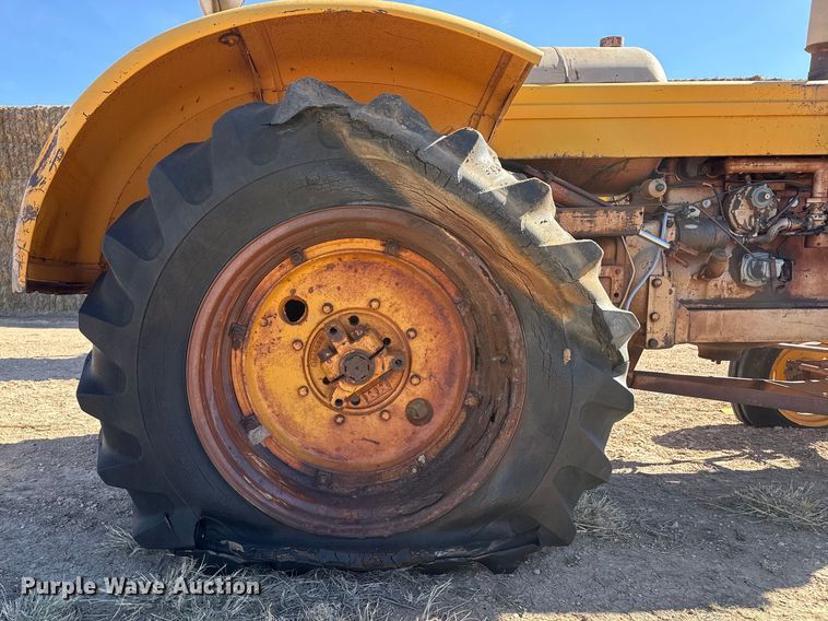 image for item DZ5122 Minneapolis Moline tractor