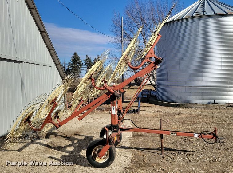 image for item EA2847 H&S V-Rake-10 hay rake